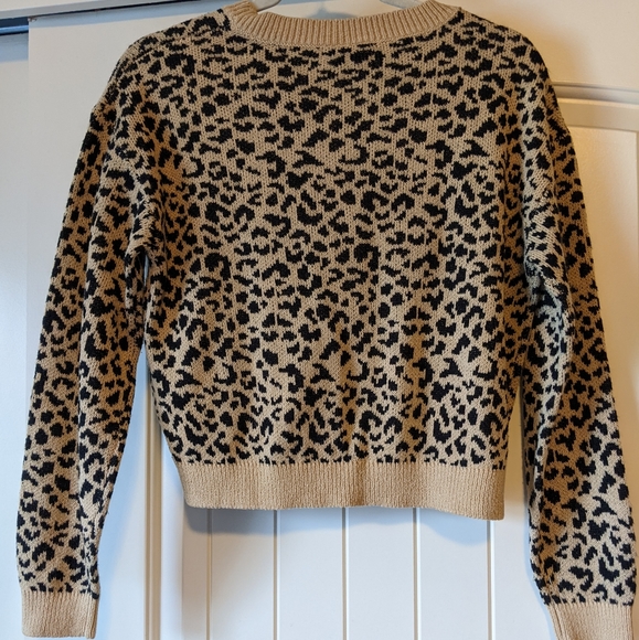 Divided by H&M leopard print sweater - Picture 2 of 4